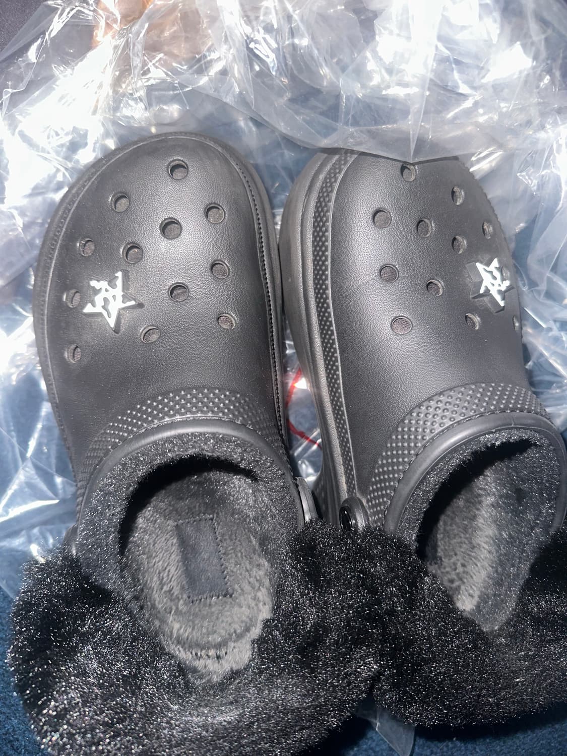 크록스 스톰프 라인드 클로그 230 상품이미지2