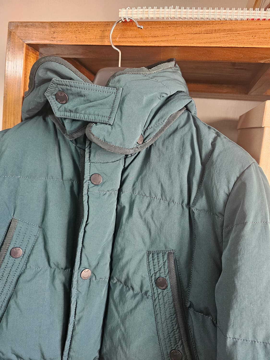씨피 CP컴퍼니 다운 파카 패딩 팔아요 정품 상품이미지3