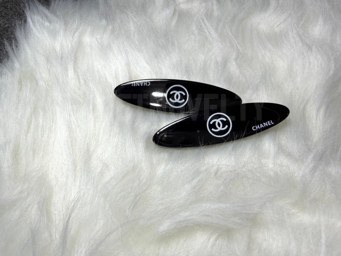 샤넬 블랙 심플 헤어클립 <1ps> 상품이미지5