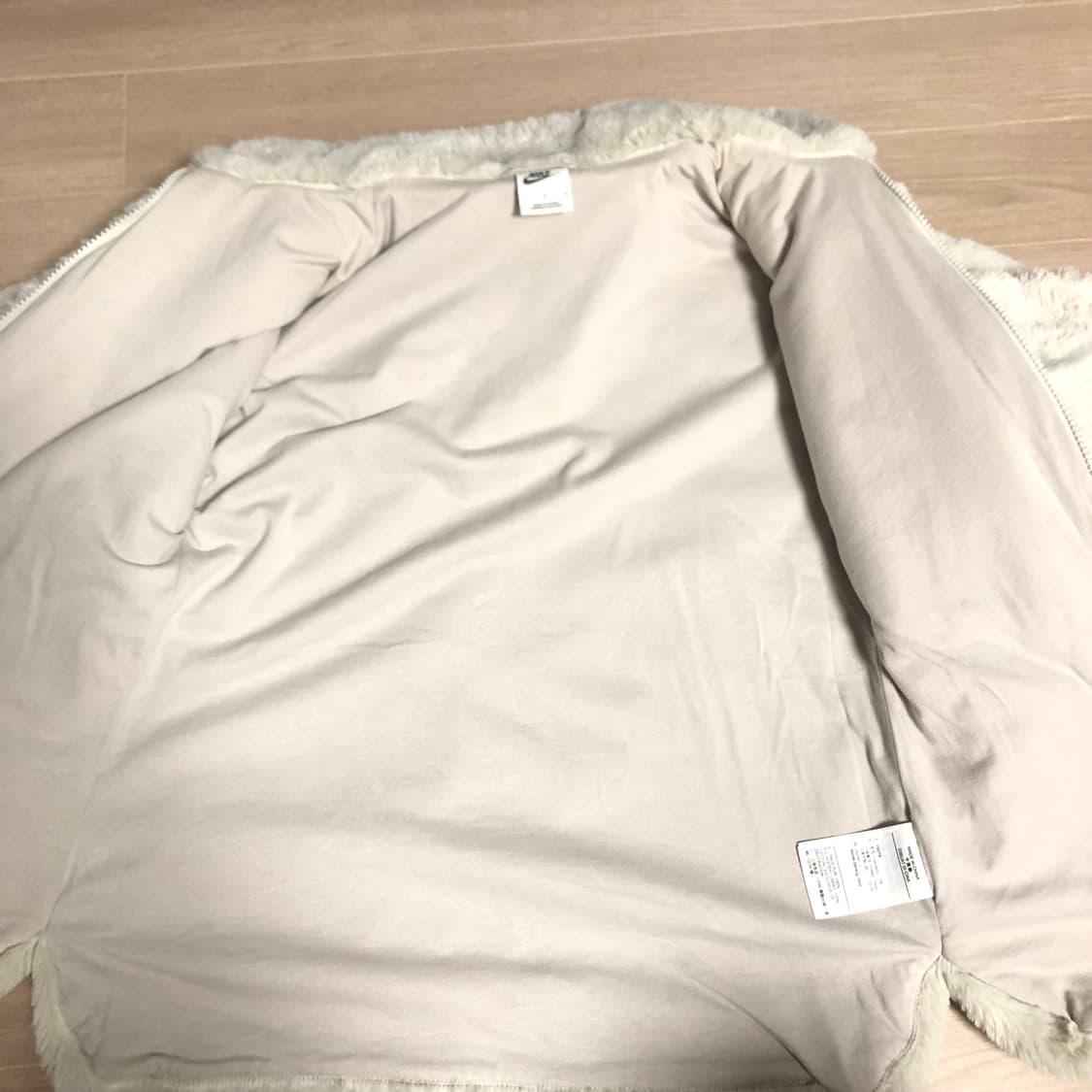 나이키 루즈핏 페이크 퍼 자켓 상품이미지7