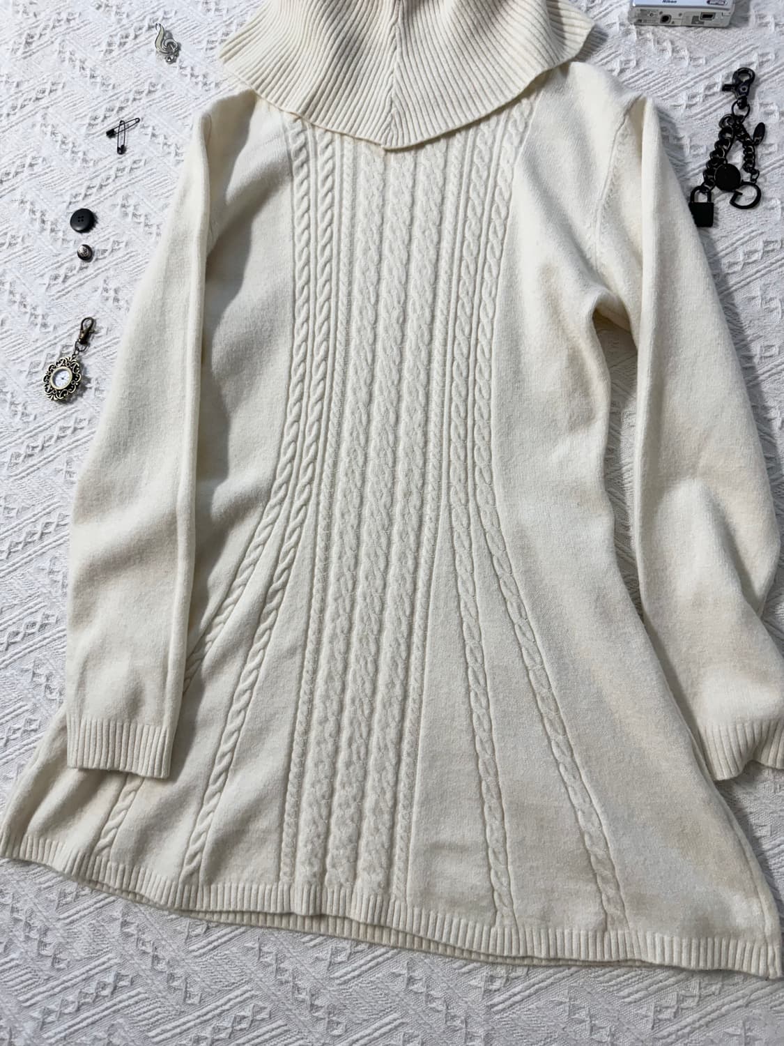 울 블렌디드 오프 숄더 폴라 넥 투웨이 케이블 니트 원피스 상품이미지7