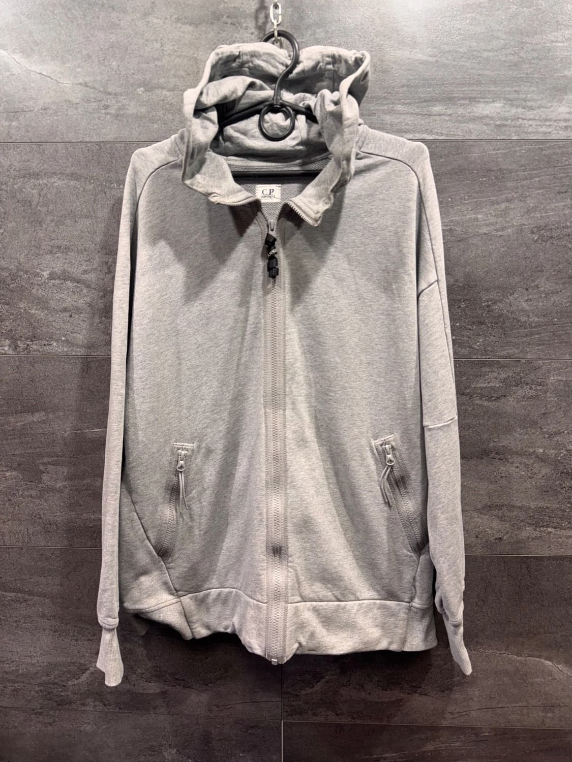 C.P. 컴퍼니 고글 후드 집업 상품이미지1