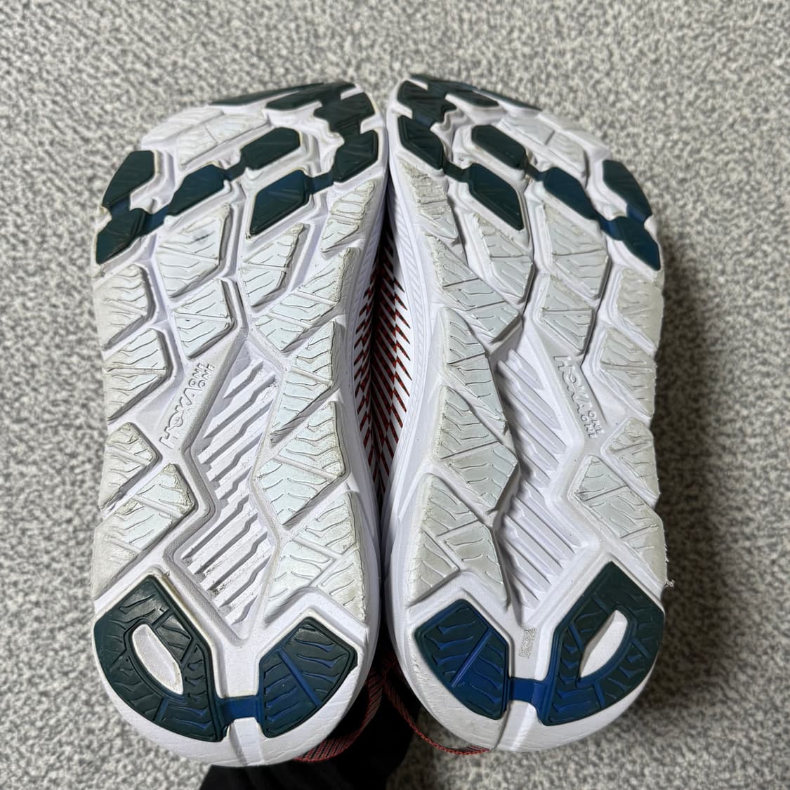 HOKA 호카 러닝화 링컨2 250 상품이미지8