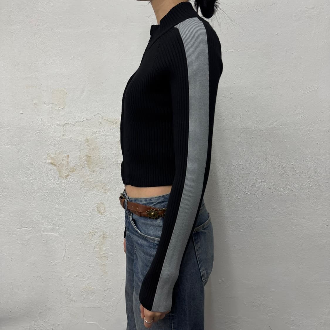 SLY JAPAN 블랙 그레이컬러 트랙라인 투톤 코튼 립드 니트 집업 상품이미지2