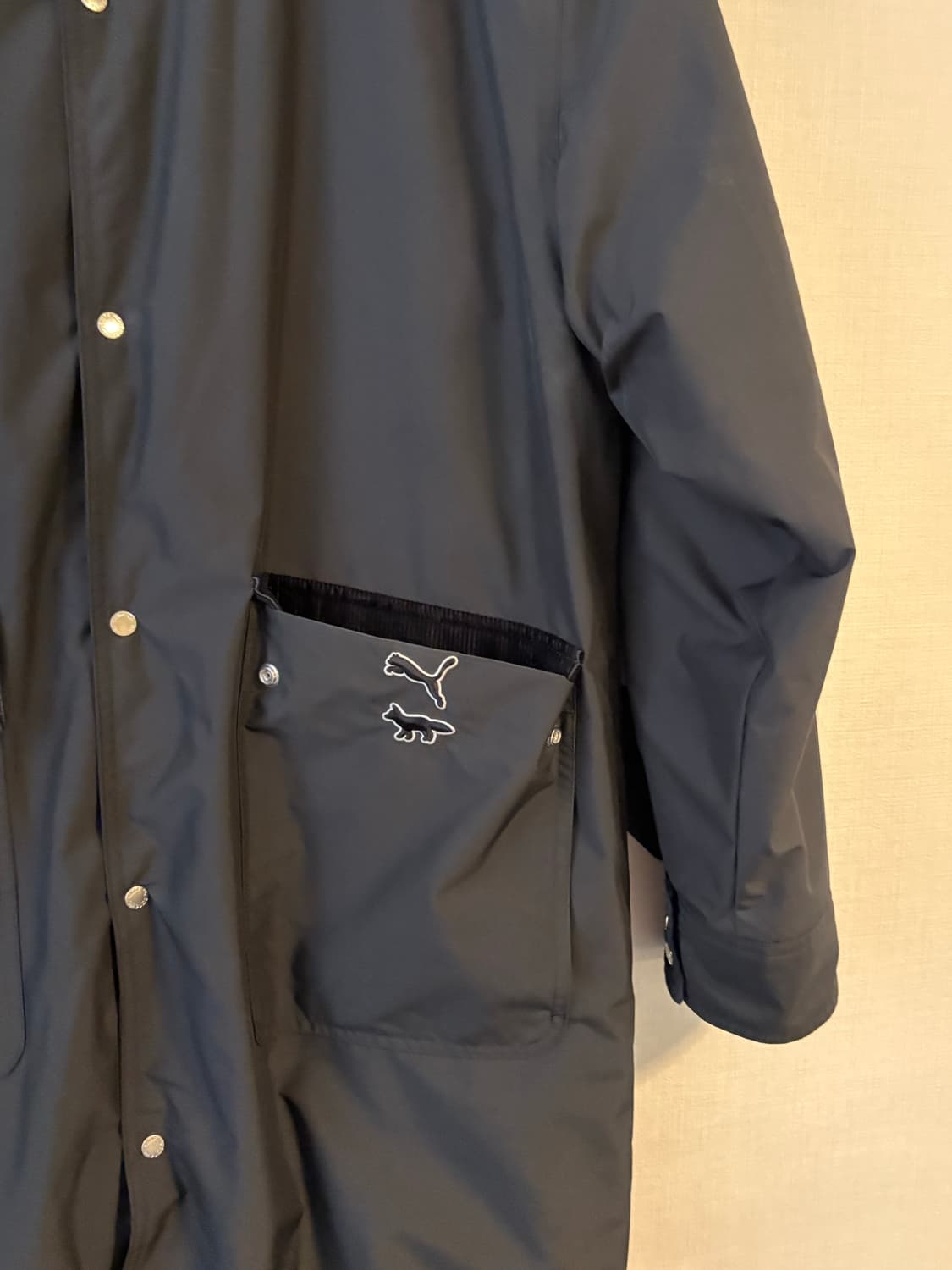 푸마 x 메종키츠네 트렌치 코트 상품이미지4