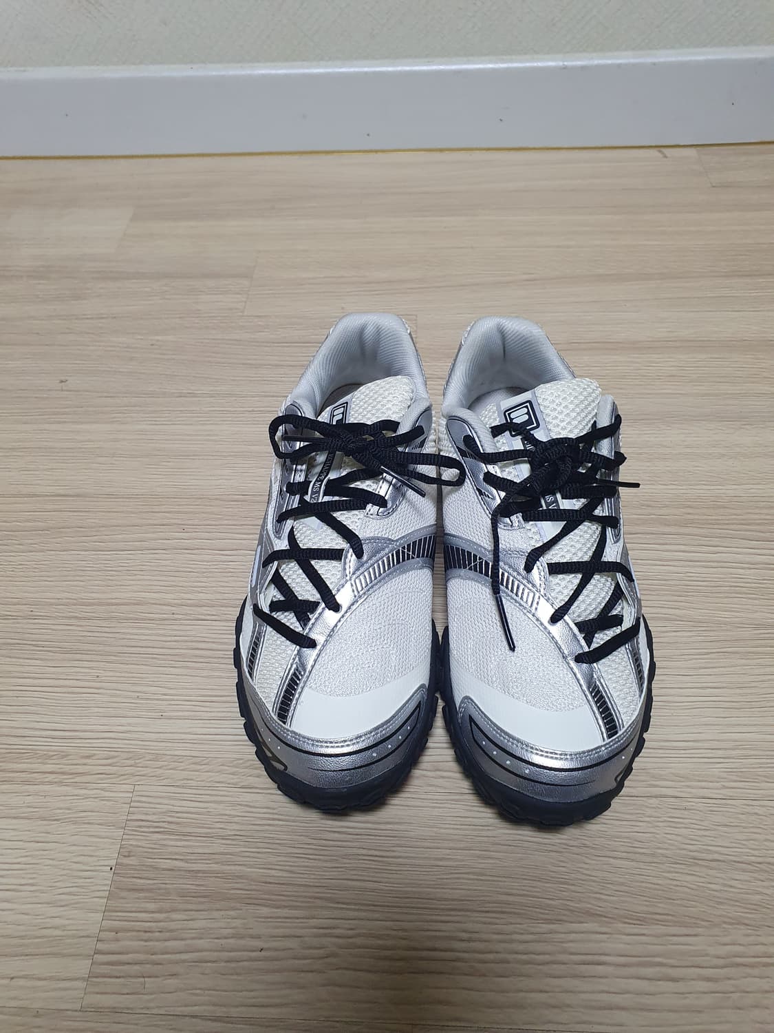 휠라 에샤페 실버문 운동화 260 상품이미지3