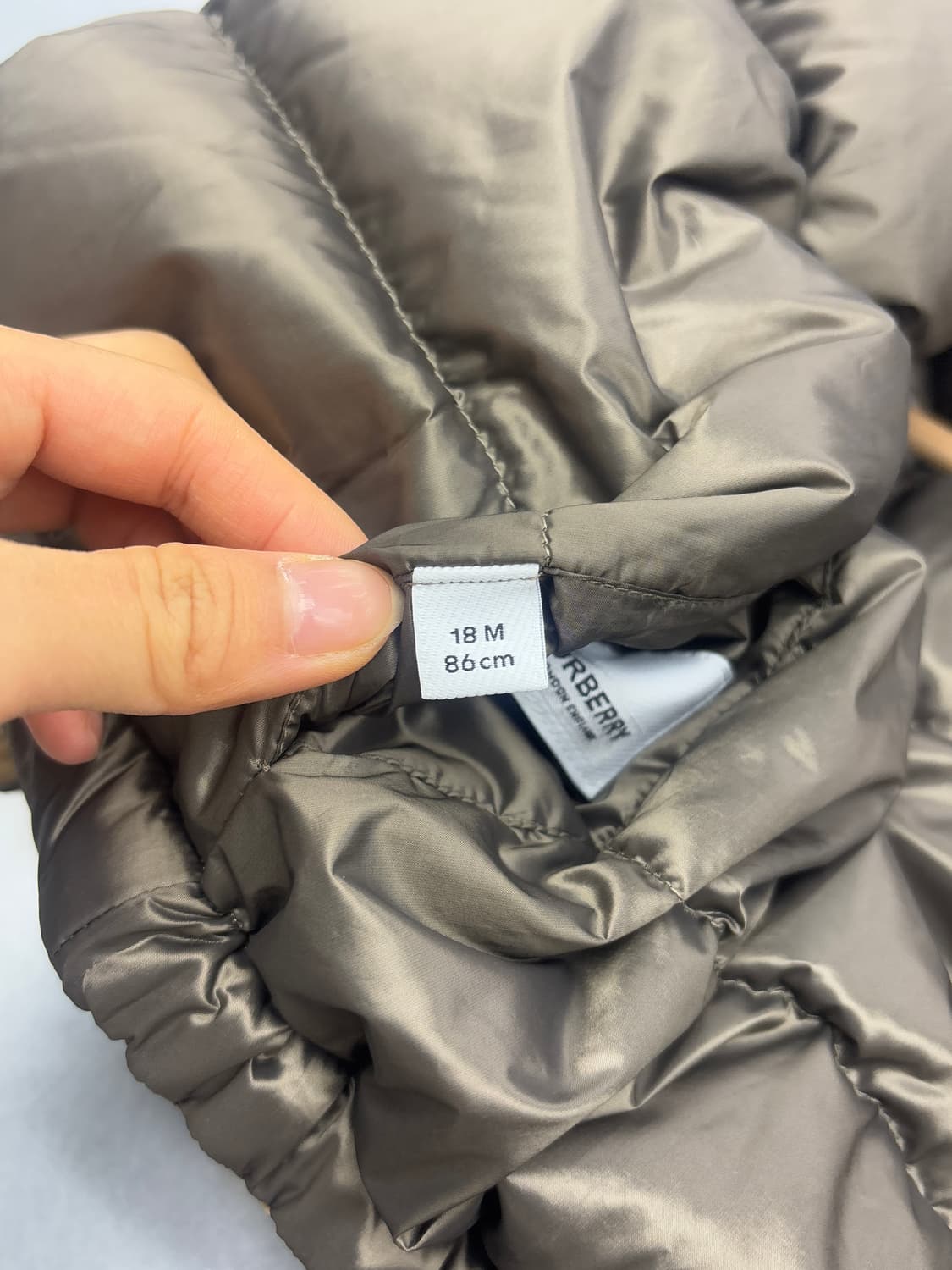 Burberry 버버리 키즈 리버서블 다운 패딩 자켓 상품이미지10