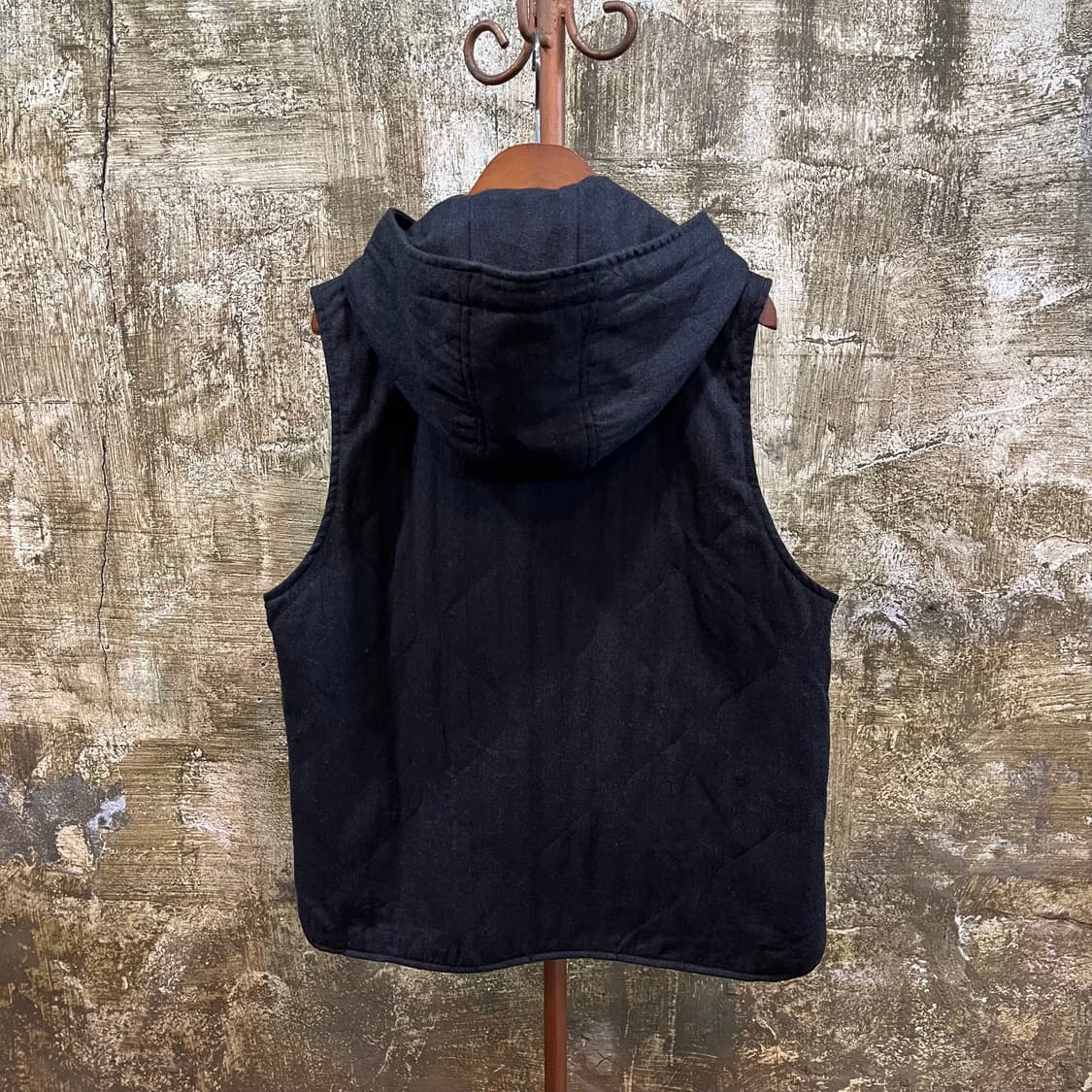 엔지니어드 가먼츠 헤링본울 후드 베스트 상품이미지6