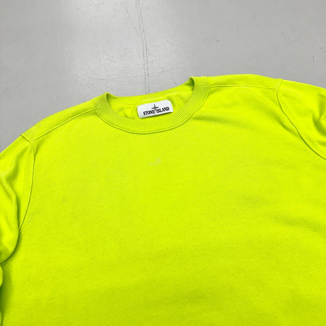 스톤아일랜드 형광 니트 상품이미지3