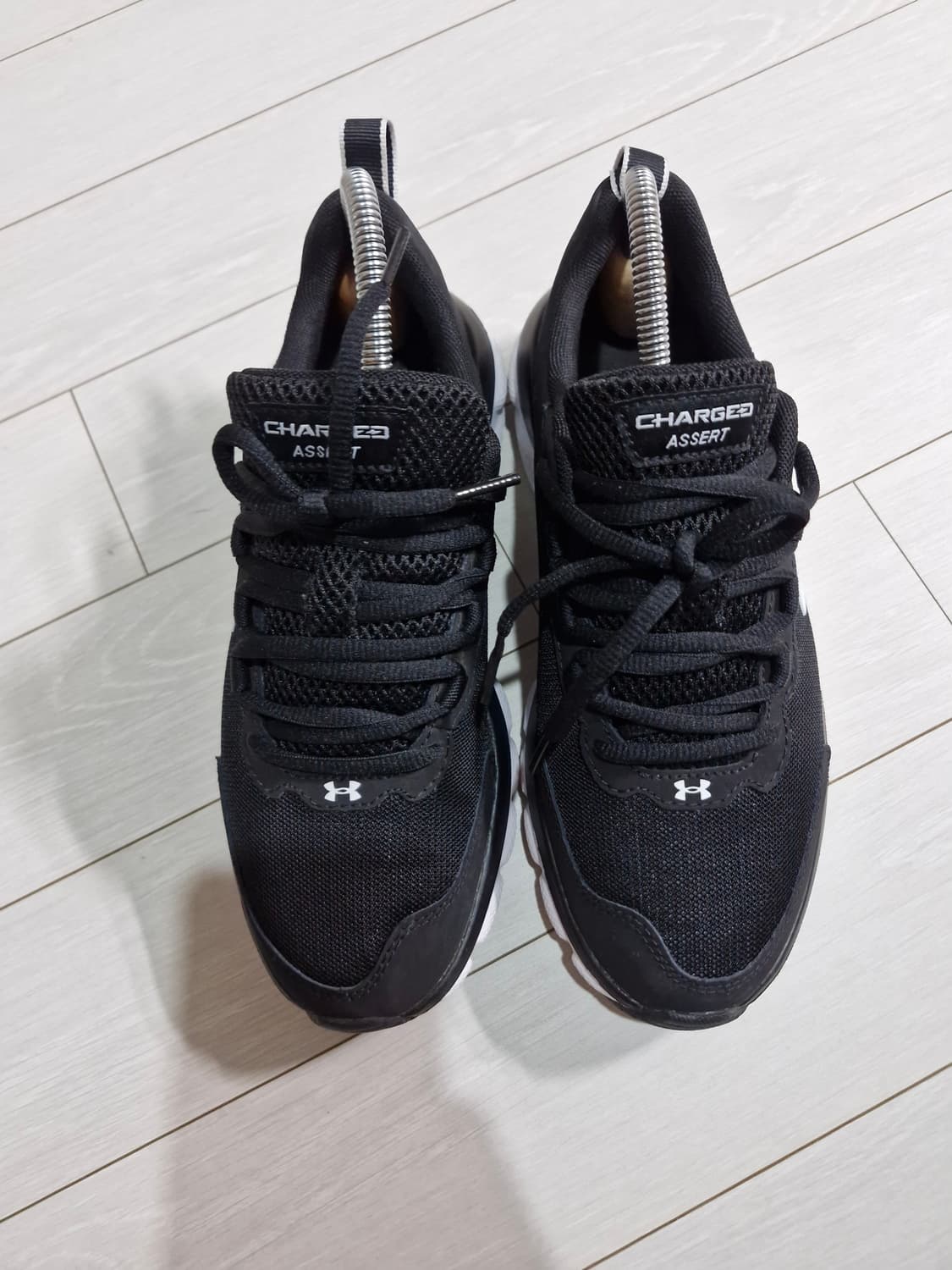 언더아머 차치드 9 런닝화 250 상품이미지1