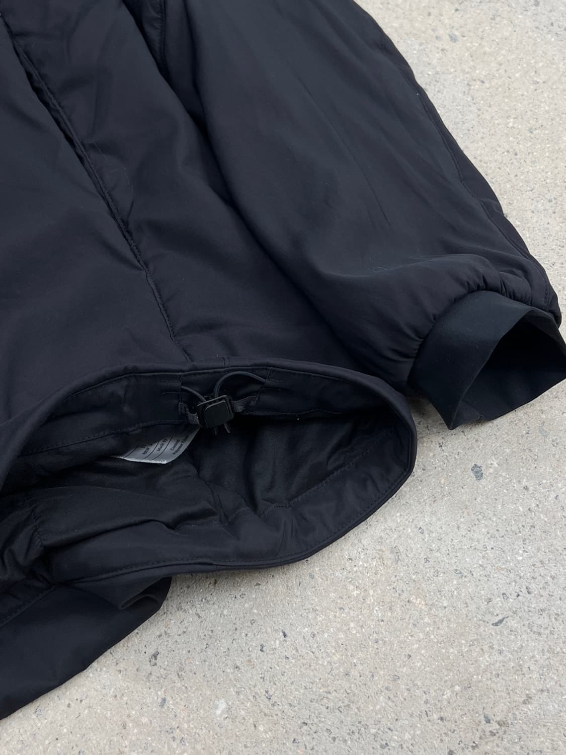 아크테릭스 블랙 프로톤 LT 자켓 상품이미지5