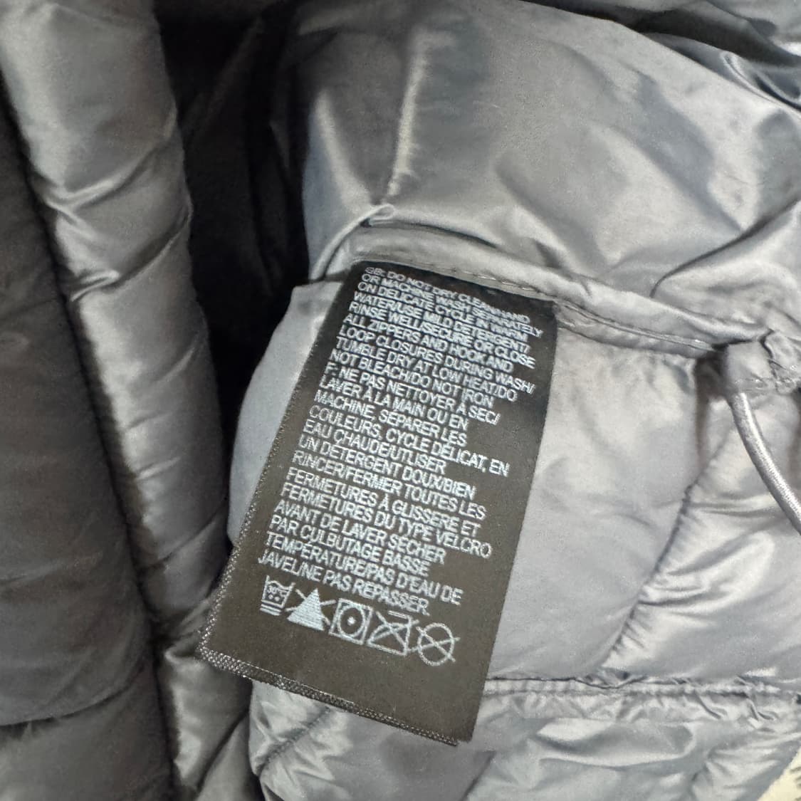 노스페이스 해외판 경량패딩 700  2XL사이즈 상품이미지4