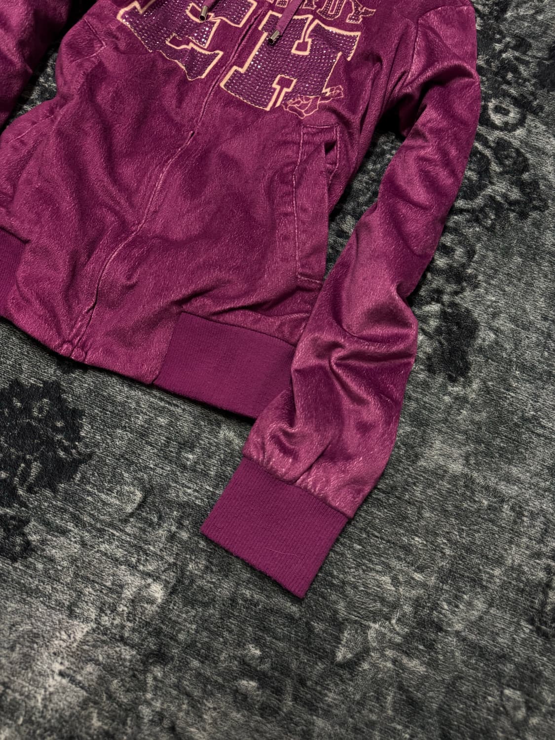 Ed hardy 00s y2k cubic velour hoodie 상품이미지6