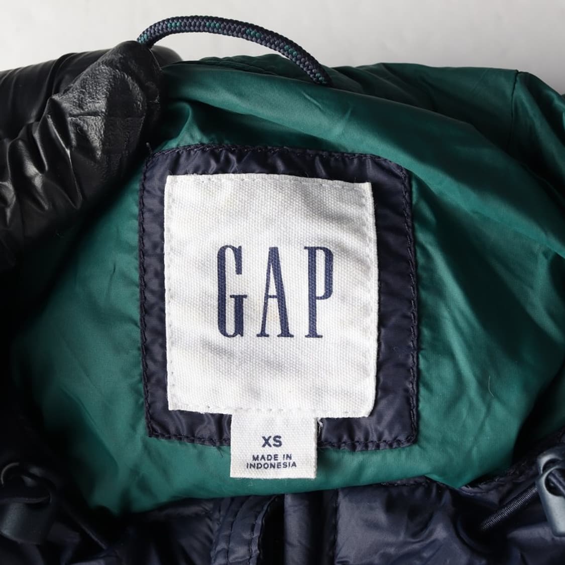 GAP 경량 후드 패딩 XS 상품이미지5