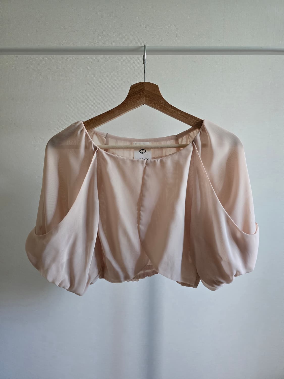 도쿄 편집샵 VOLUME CROPPED  TOP 상품이미지1