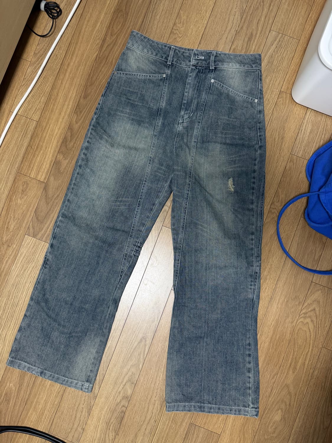 포르테나 CINCH BACK CURVED JEANS-BLUE 상품이미지2