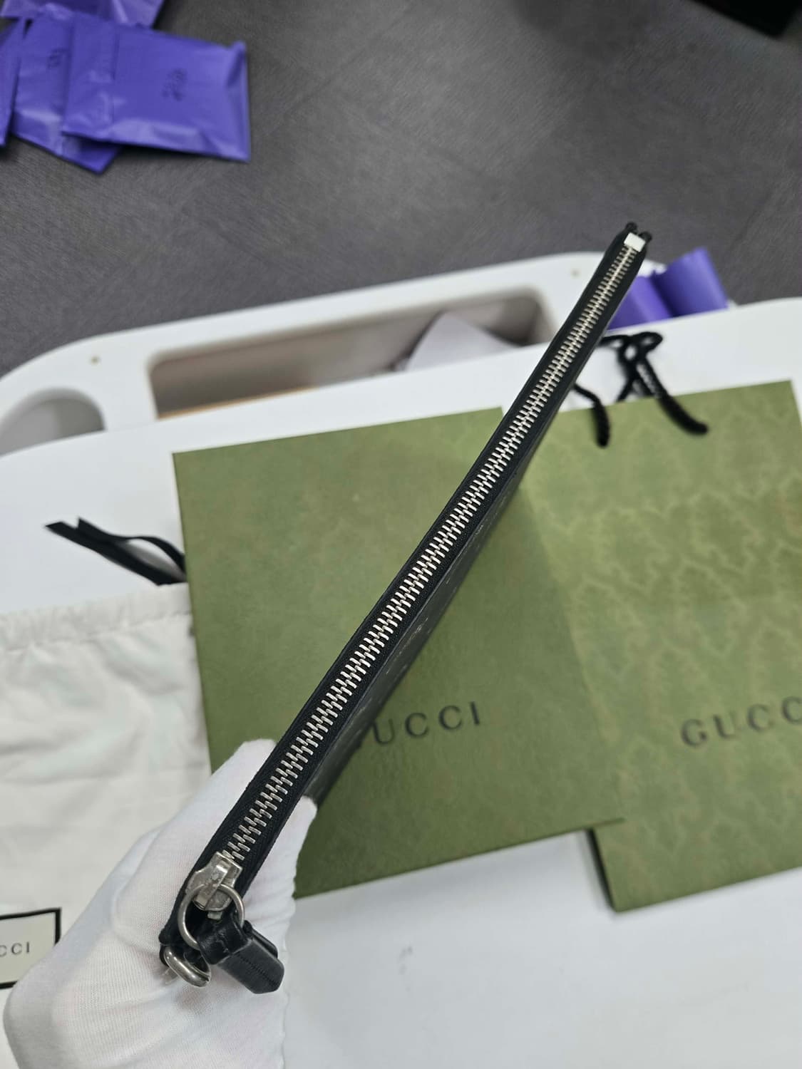 [40%할인] 구찌 점핑타이거 클러치백 상품이미지4