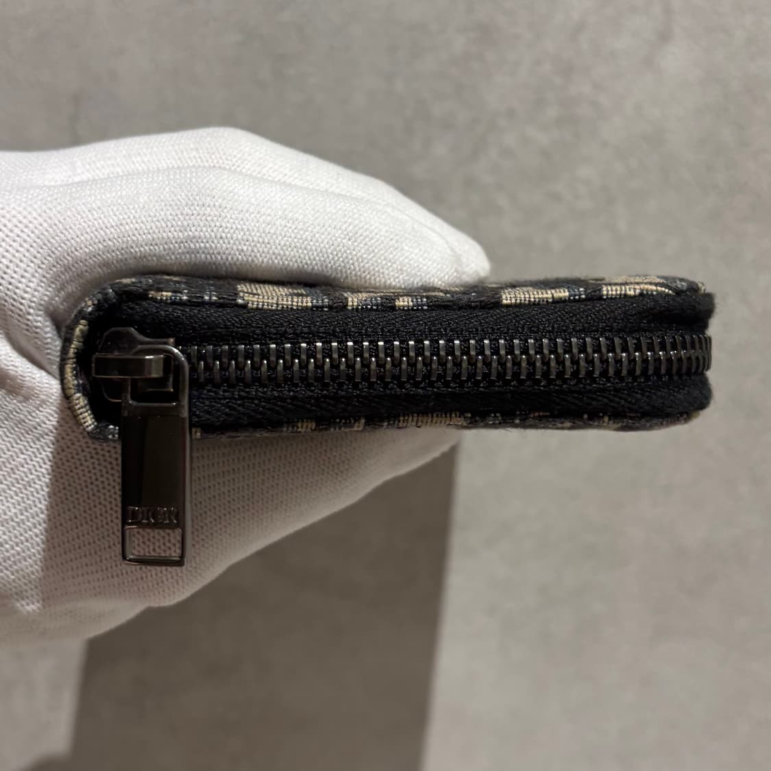 A+ OS사이즈 디올 신형 지퍼돌이 장지갑 베이지 상품이미지4