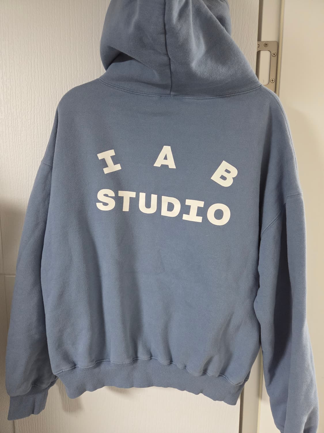 아이앱 스튜디오 취미가 콜라보 후드티 상품이미지3