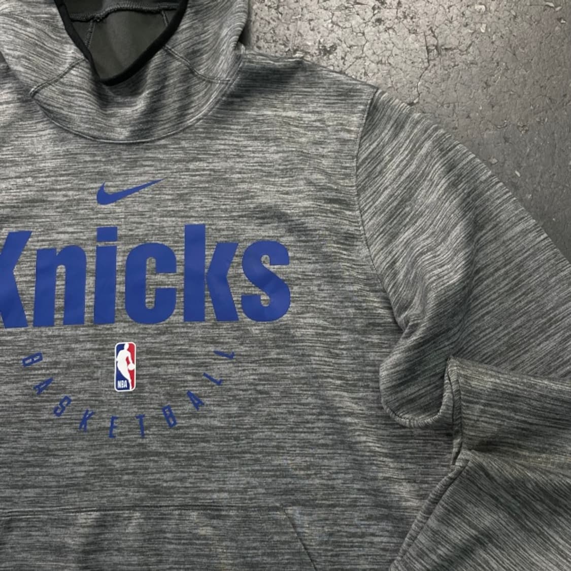 105 나이키 x NBA 뉴욕 닉스 후드티  상품이미지2