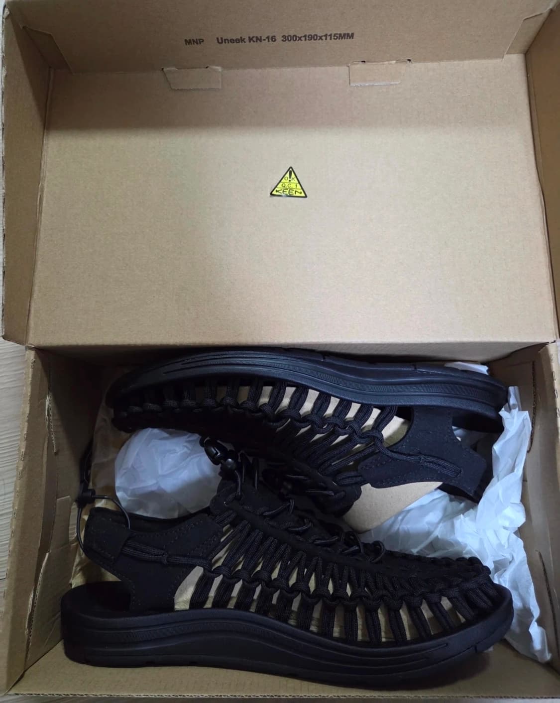 킨 유니크 샌들 블랙 상품이미지2