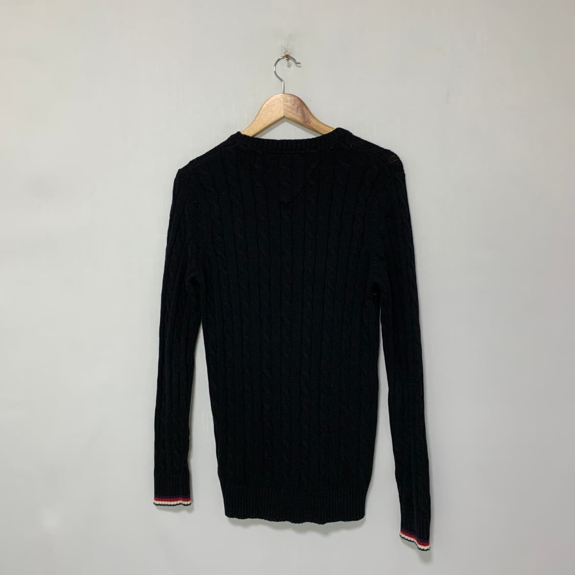 타미힐피거 빈티지 블랙 케이블 꽈배기 니트 스웨터 상품이미지4