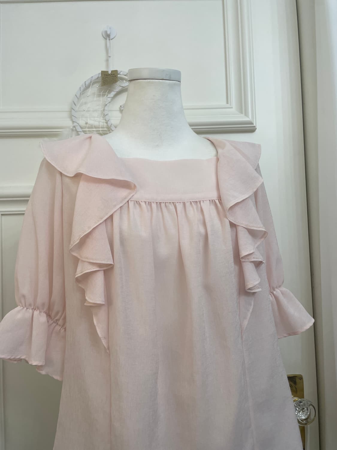 sheer pink ruffle back bow lovely blouse 상품이미지7
