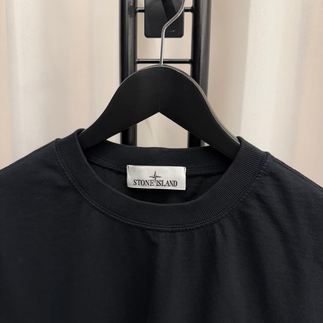 [백화점판/XL] 25SS 스톤아일랜드 패치 반팔 블랙 상품이미지2