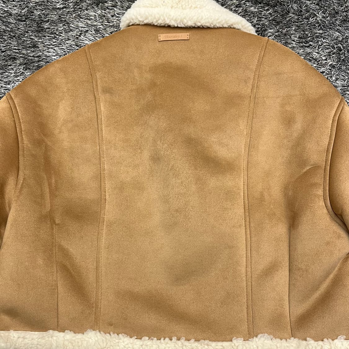 써스데이아일랜드 여성 무스탕 85-160(S) 상품이미지4