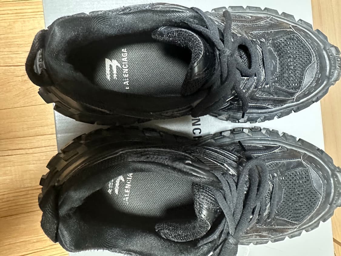 발렌시아가 디펜더 블랙 40(265) 상품이미지4