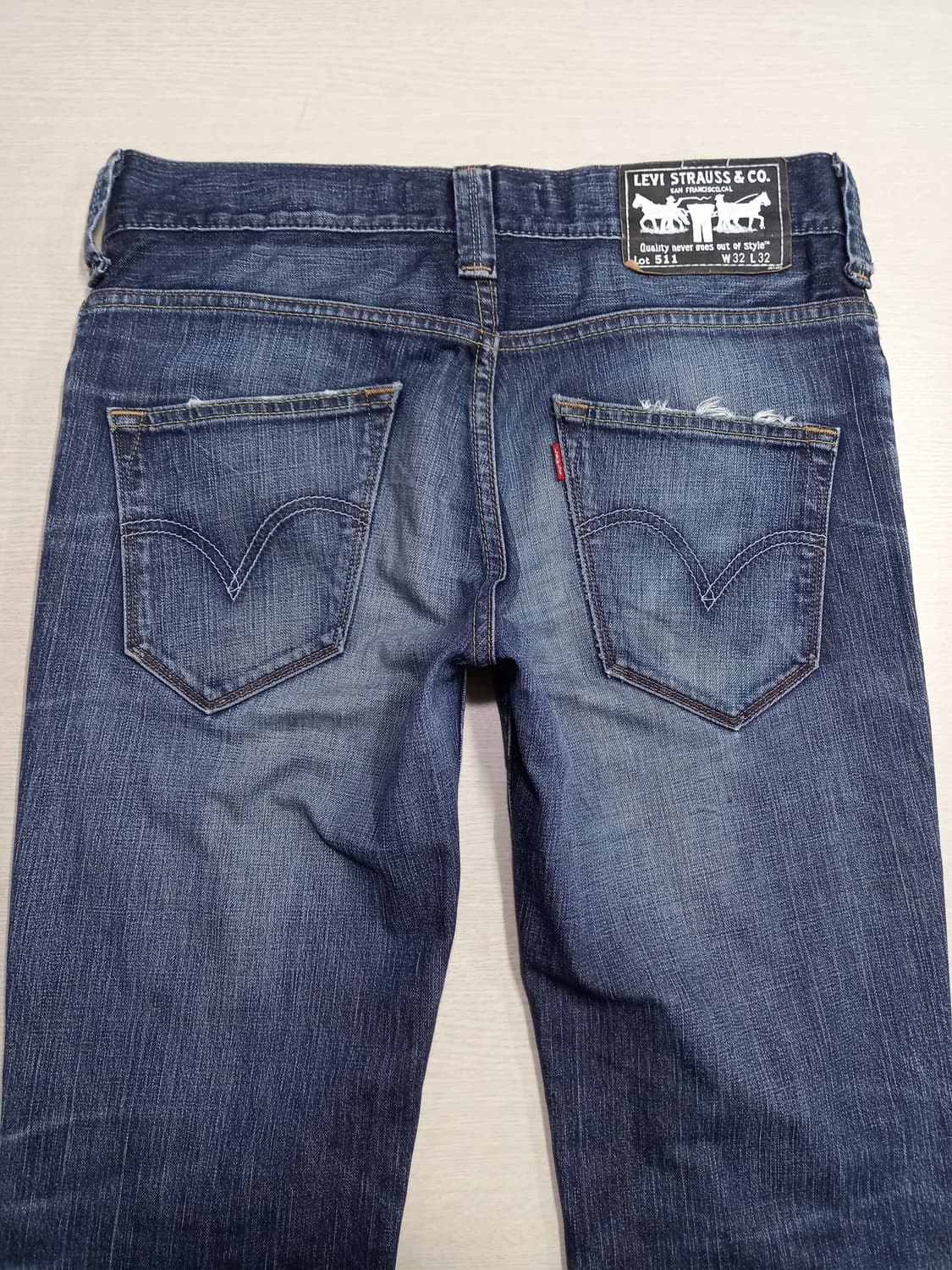 32 리바이스511 데미지워싱 스판 슬림일자진 32-365 상품이미지4