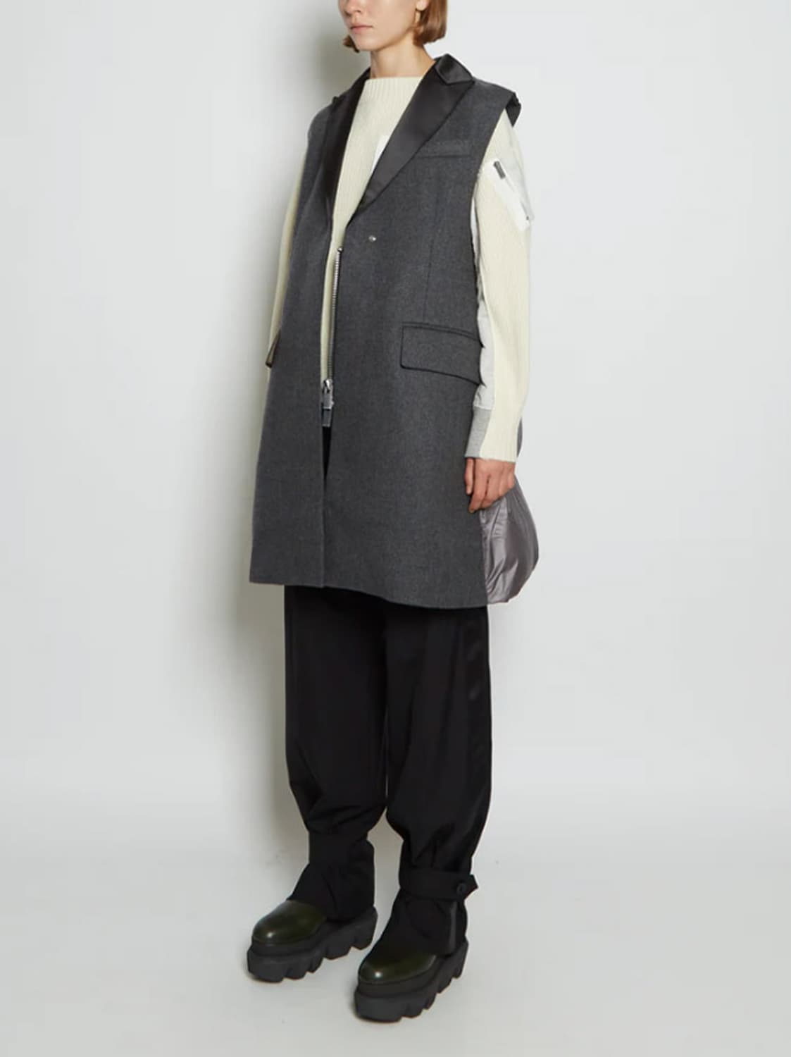 사카이 패디드 패널 레이어드 더블 베스트 코트 상품이미지1