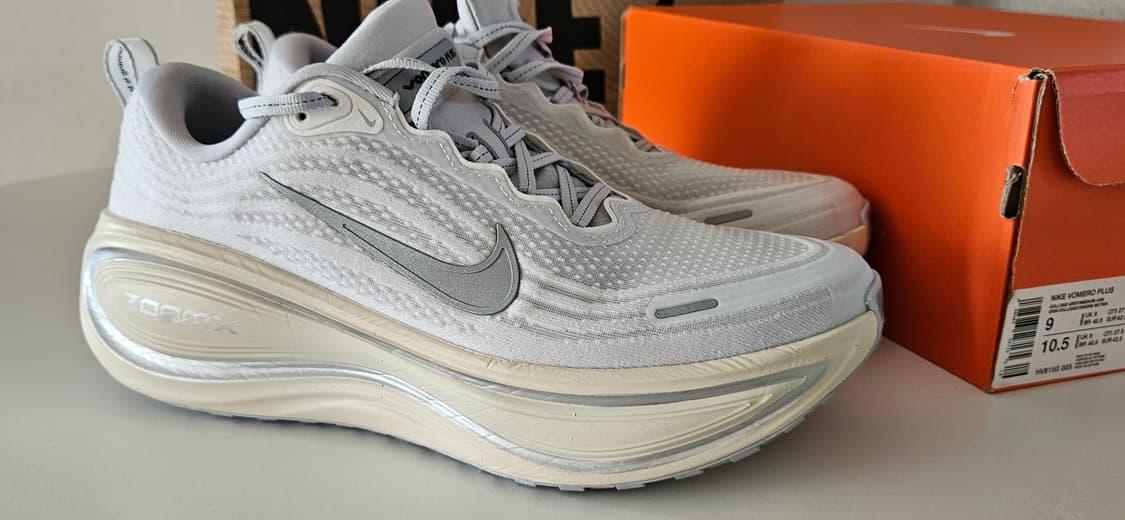 (한정판)나이키 보메로 플러스 270mm나이키 보메로 플러스 남성 로드  상품이미지7