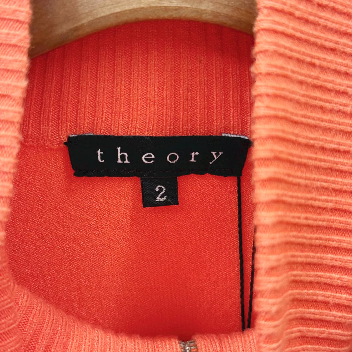 띠어리 하이넥 긴팔 니트 집업 무지 립 넥 디테일 슬림핏 오렌지 상품이미지7