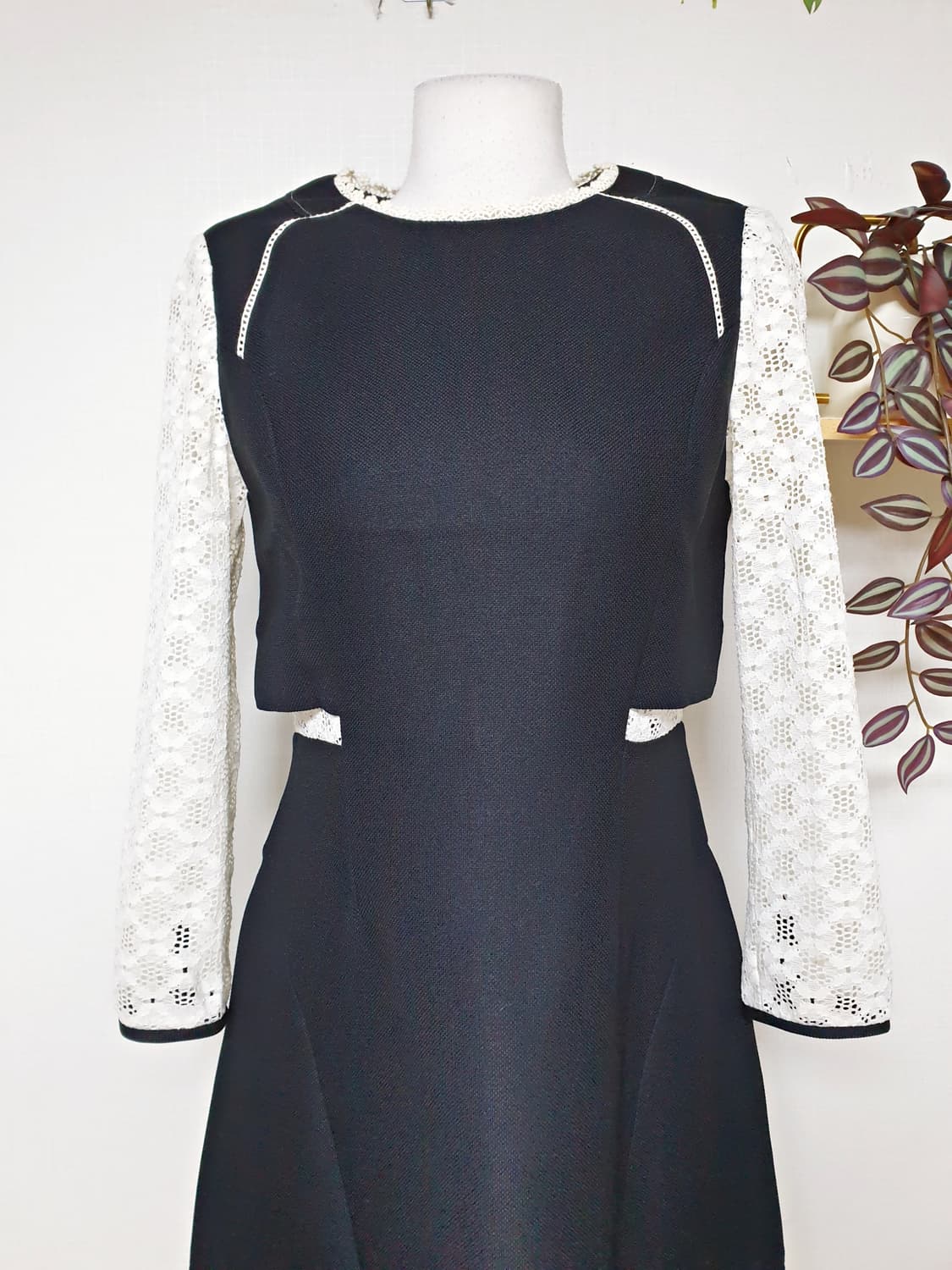 온앤온 레이스팔 하객원피스 66 미니 네이비 상품이미지7