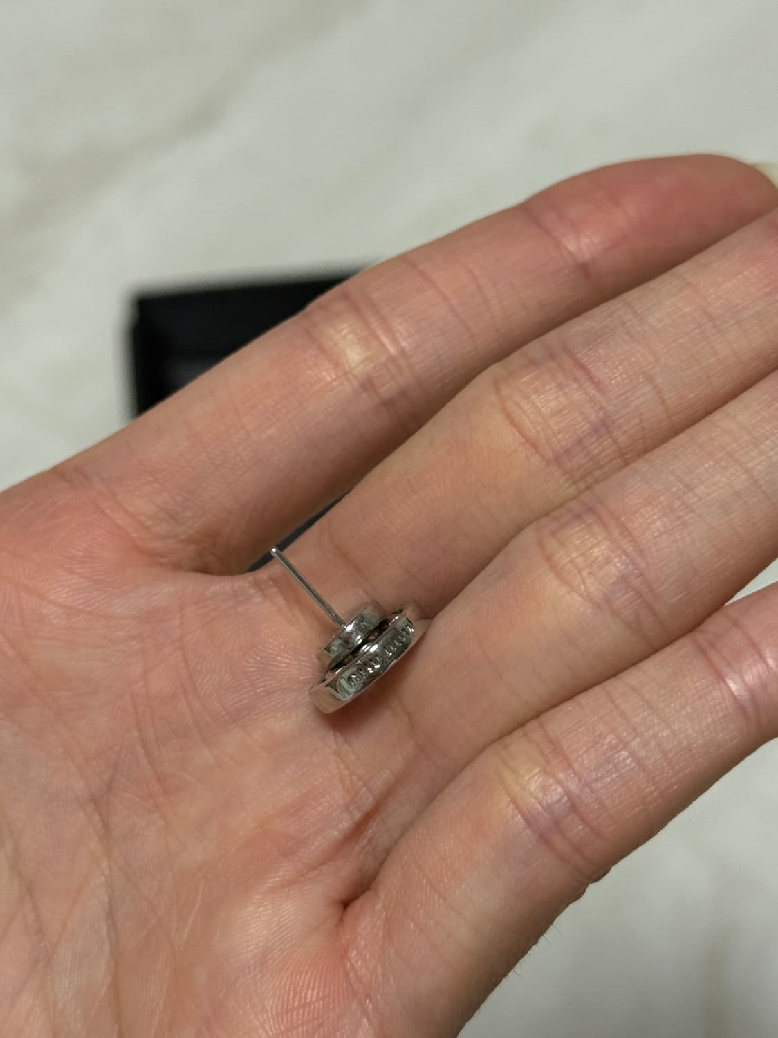 미우미우 귀걸이 미우미우 로고 귀걸이 상품이미지5