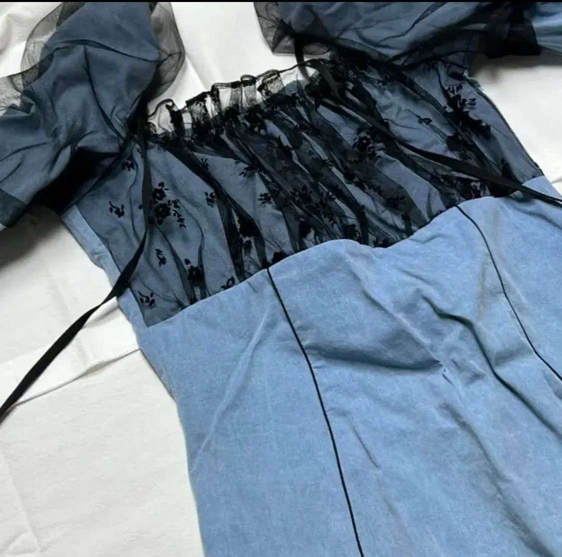 Oct.3 옥토버써드 Mesh Shirred Puff Sleeve Dre 상품이미지3