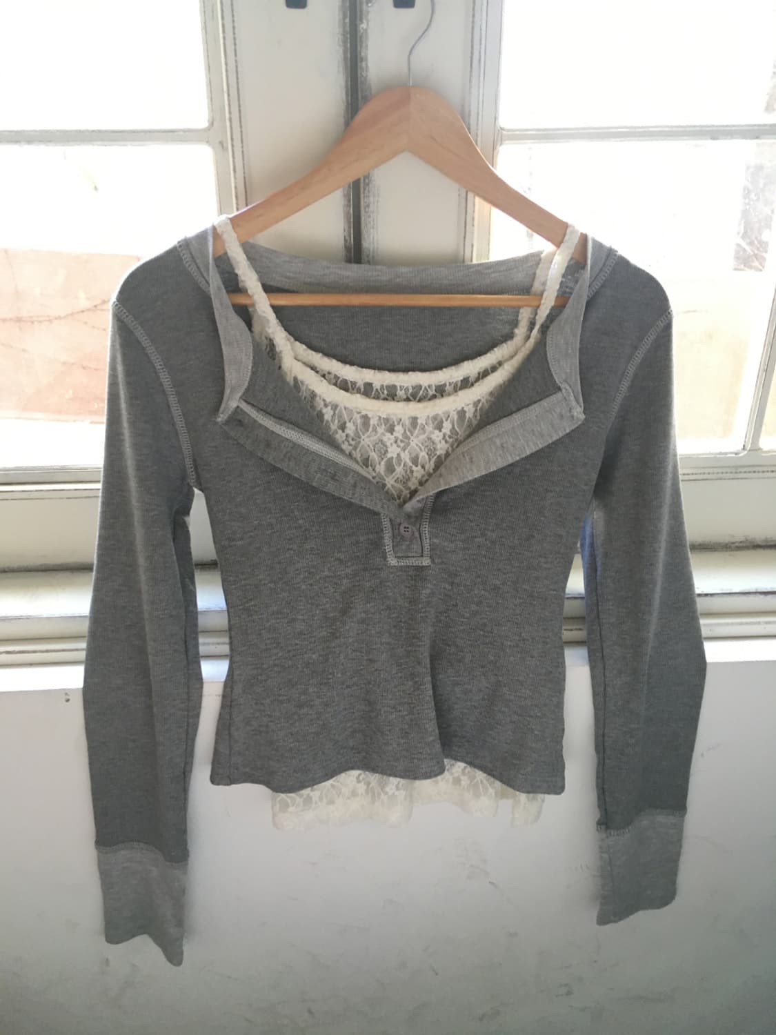 아워캐비넷 tone button tee 상품이미지1