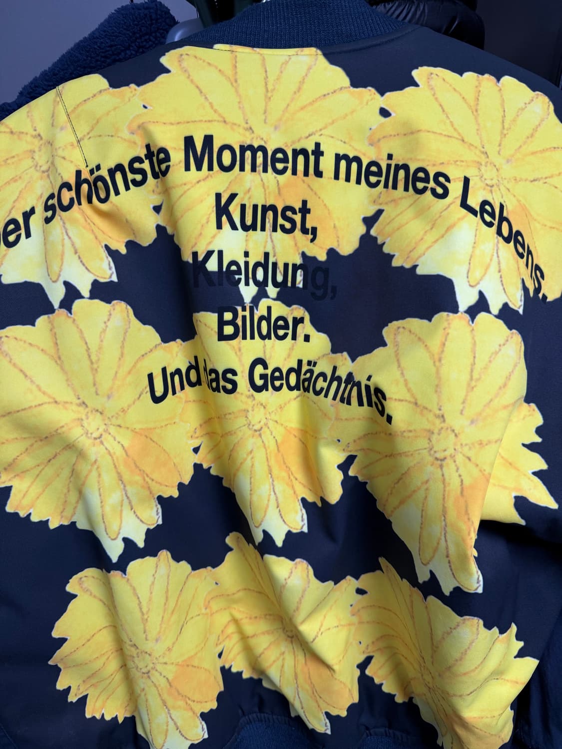 더뮤지엄비지터 플라워쿤스트 봄버 L 사이즈 상품이미지2