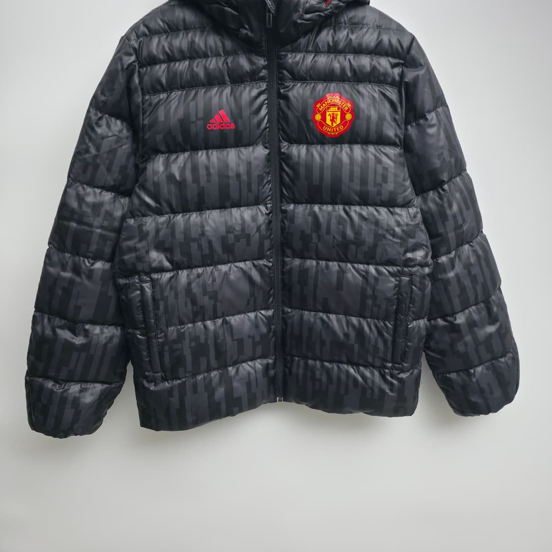 [M] 아디다스 맨체스터 유나이티드 패딩 블랙 상품이미지3