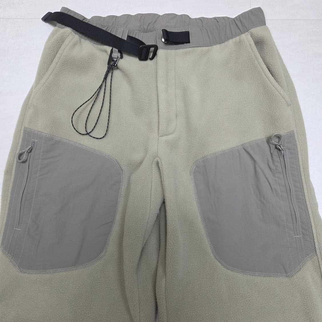 무신사 시티 레저 폴라 플리스 벨티드 팬츠 상품이미지2