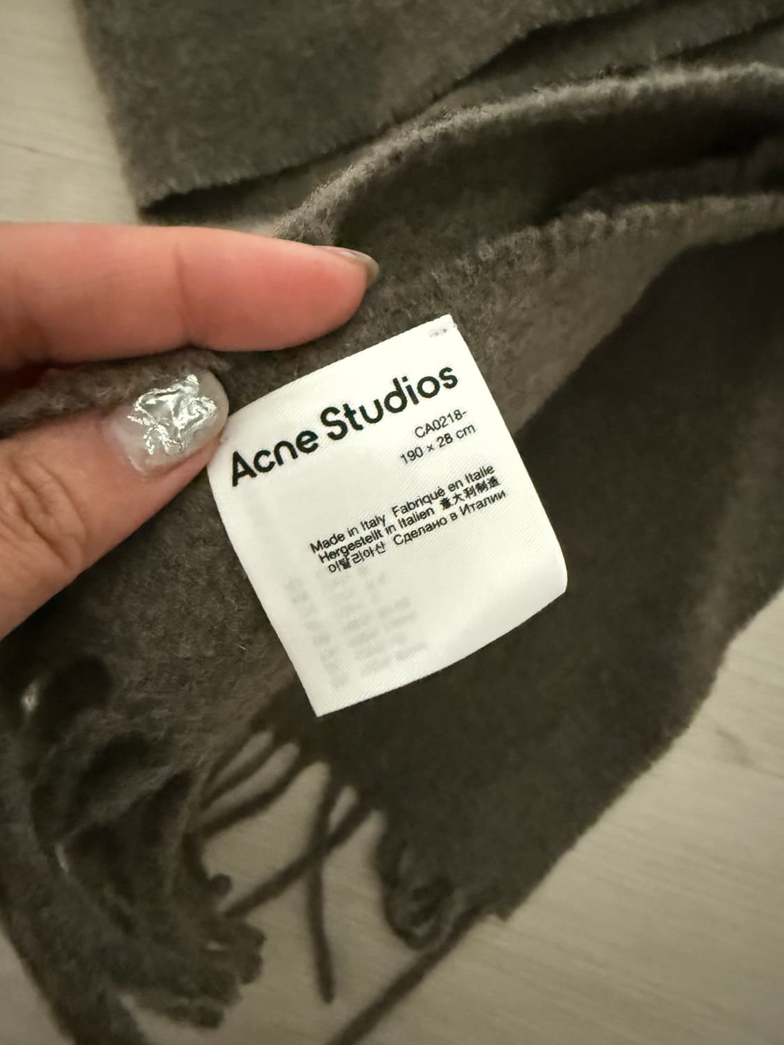 아크네 머플러 상품이미지2