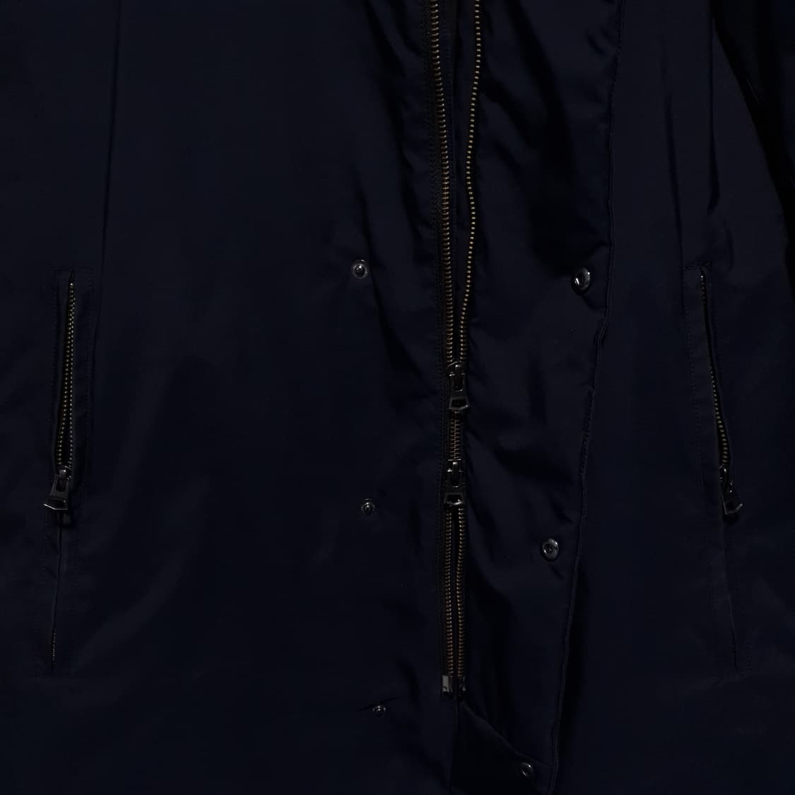 실측 M) Theory 띠어리 레이어드 다운 이중 패딩 코트 네이비 정품 상품이미지5