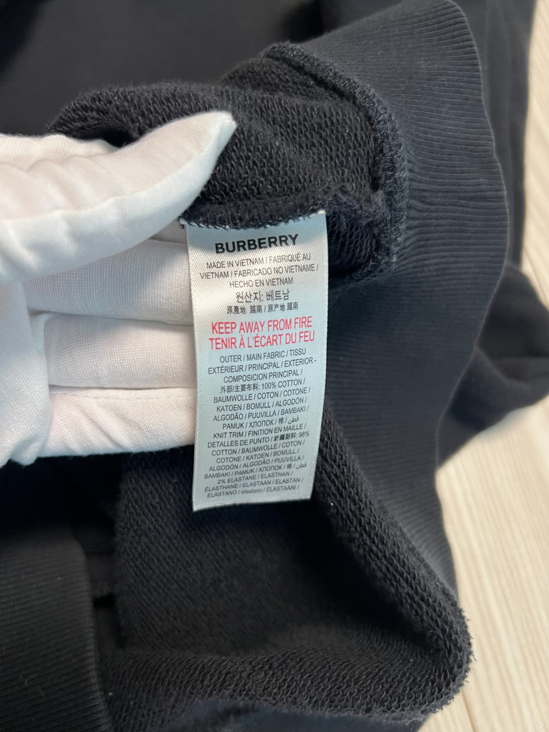 버버리 런던 로고 후드티 상품이미지2