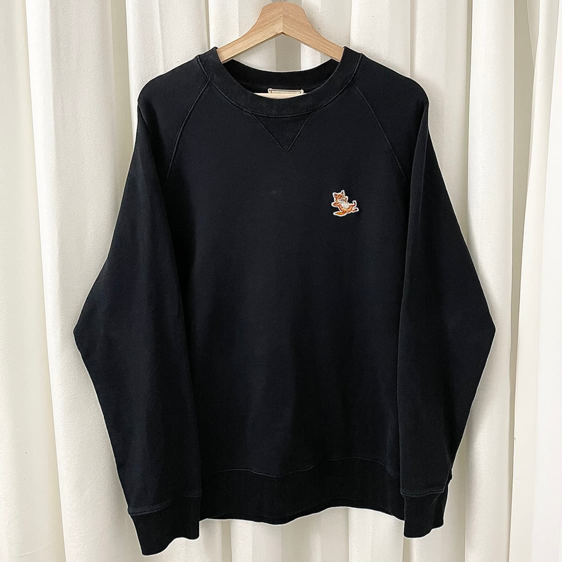 메종키츠네 칠렉스 블랙 맨투맨 상품이미지2