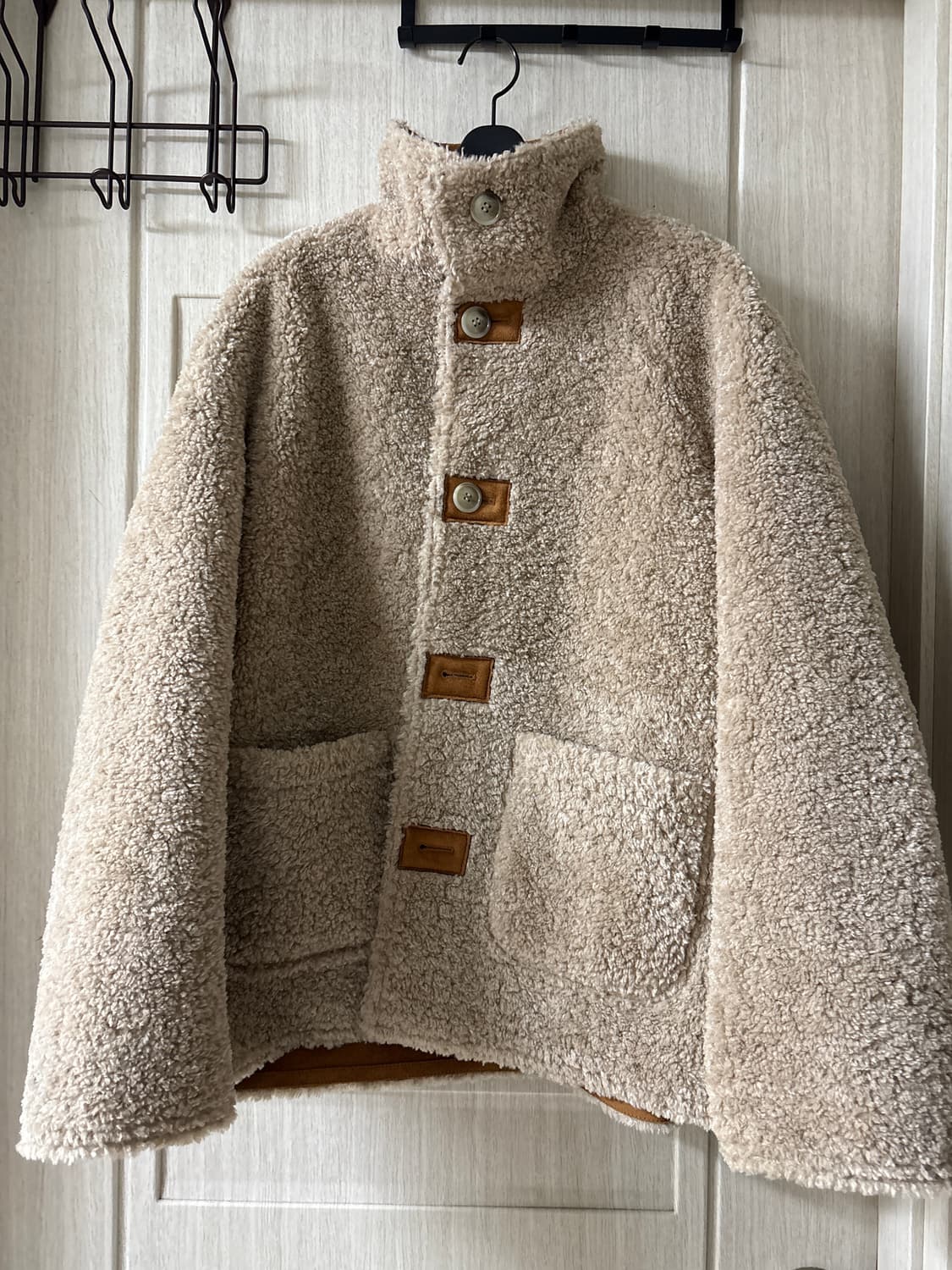 포저 리버시블 무스탕 카멜 상품이미지6