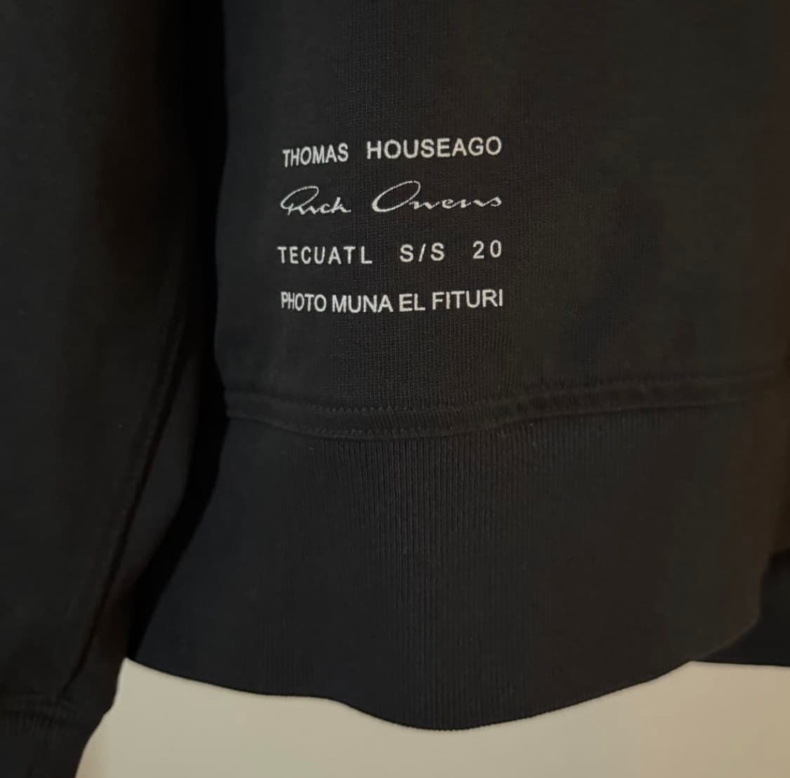 릭오웬스 20ss 토마스 하우즈아고 오버 블랙저지 m 상품이미지4