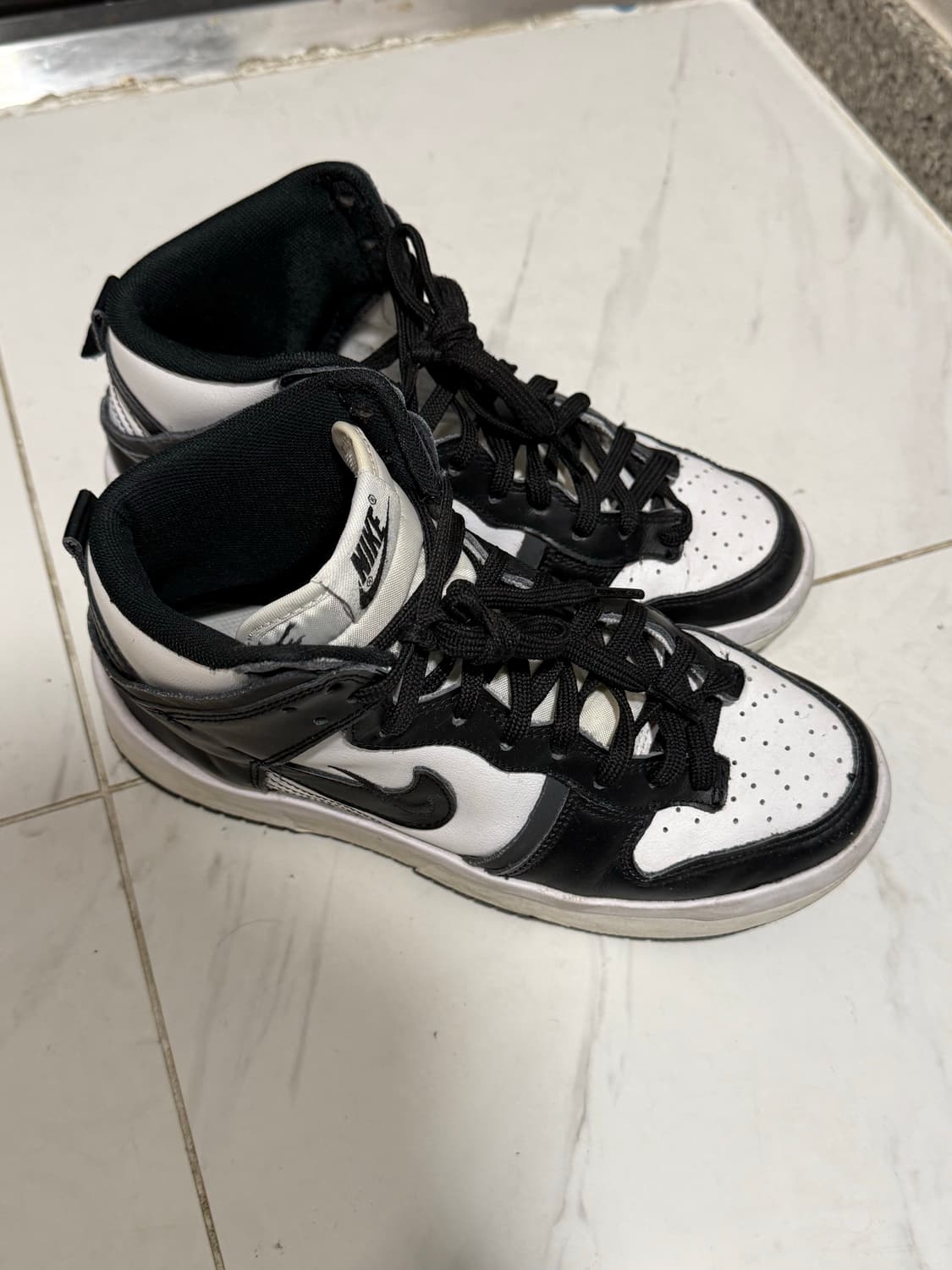 나이키 덩크 하이업 블랙/화이트 스니커즈 240 상품이미지3