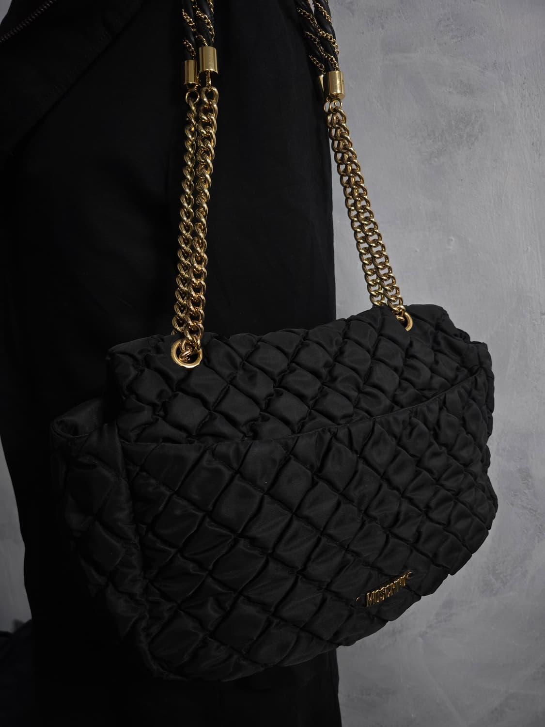 Moschino 모스키노 퀄팅 골드체인 숄더백 상품이미지4