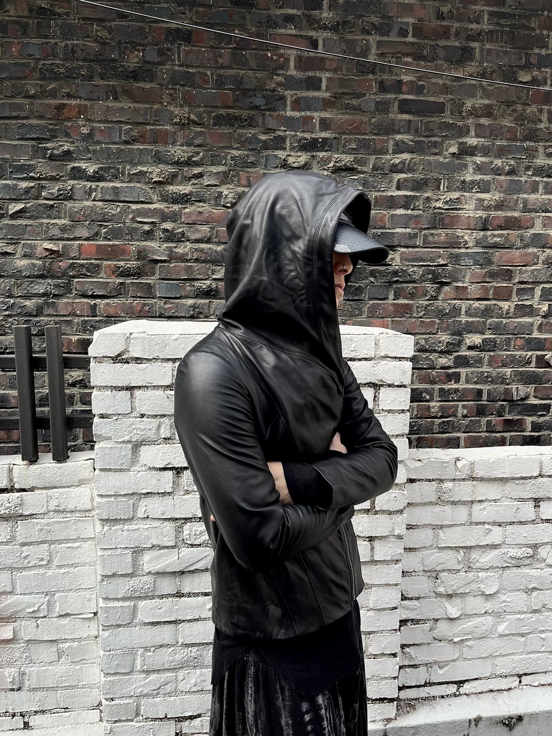 헬무트랭 사선집업 드레이프 후드레더자켓 상품이미지3